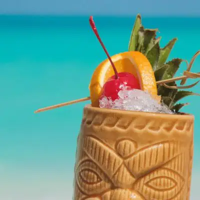 Tiki Bar cocktail