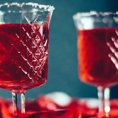 A sweet and simple Love Potion #9 cocktail to wow your darling on Valentine's Day