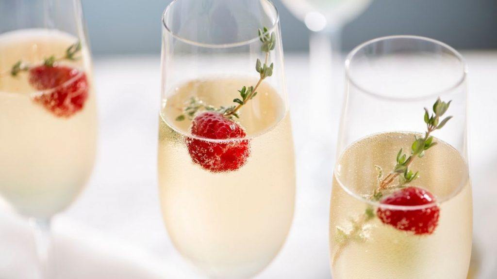 Strawberry Champagne Cocktail