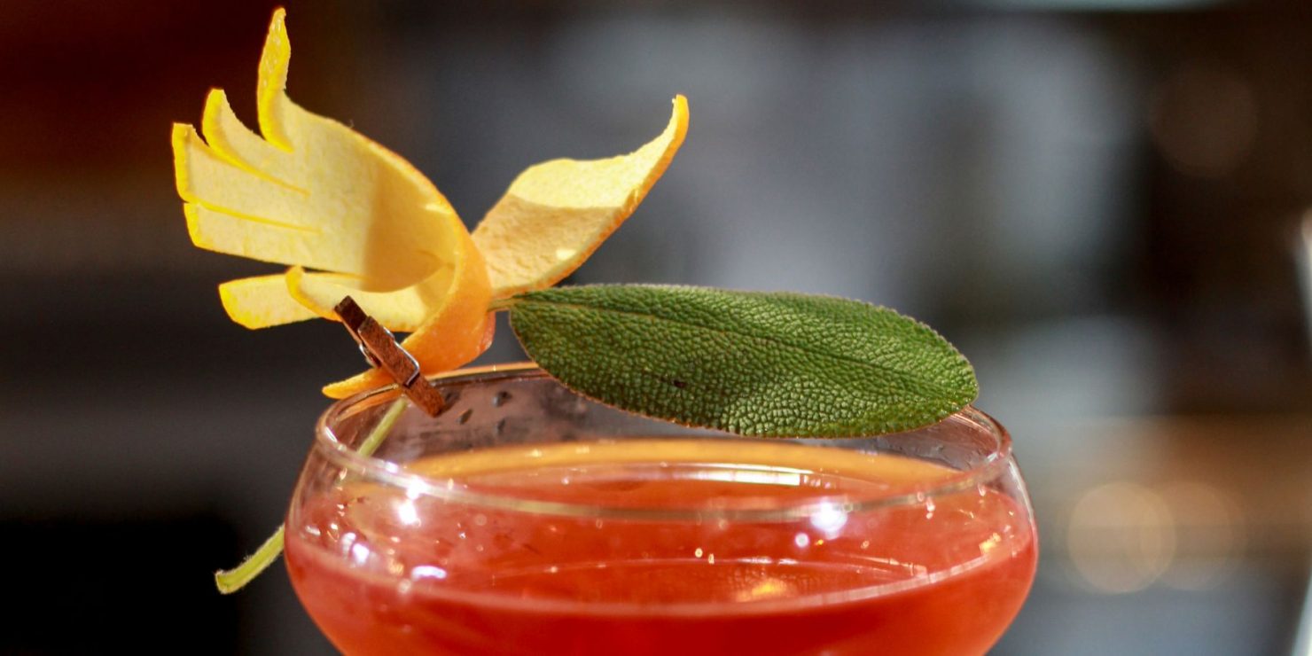 16 Cocktail Garnish Ideas That Are Fun + Easy - The Mixer