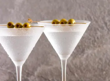 How to Make a Dry Martini