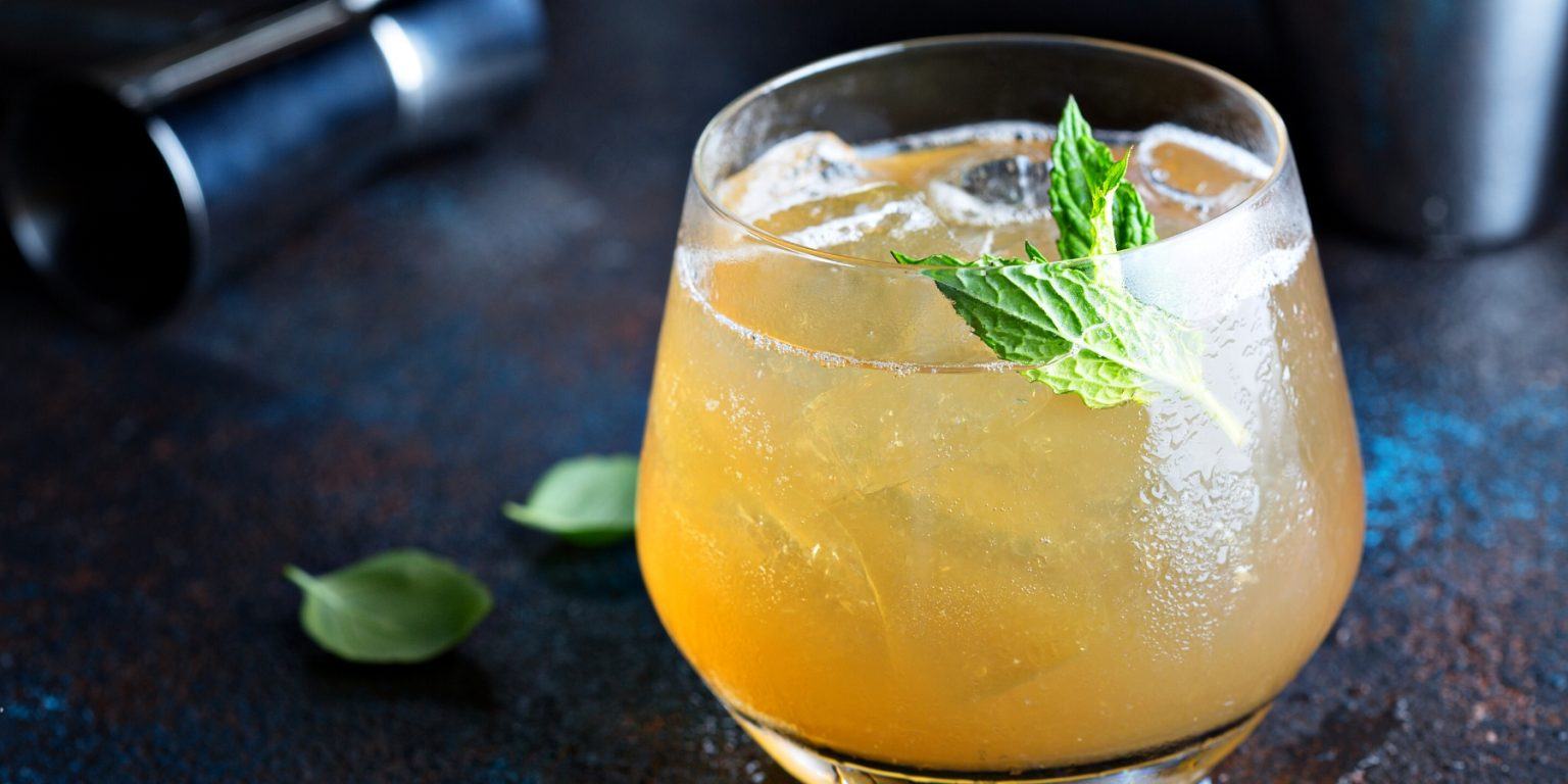 17 Easy Flavored Vodka Cocktails Recipes